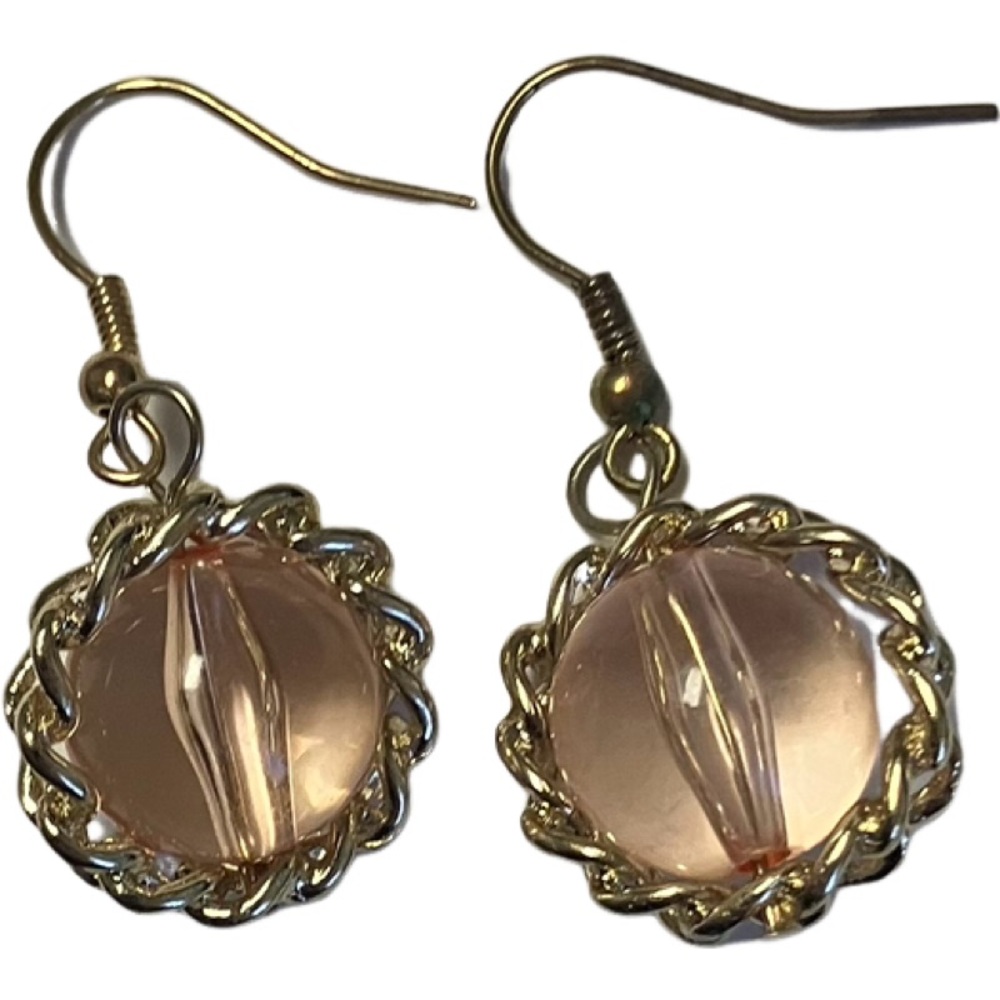 Lightweight orb earring